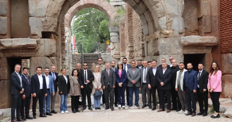 a-parti-iznik-bursanin-anahtari-olacak-n4eqKkdE.webp