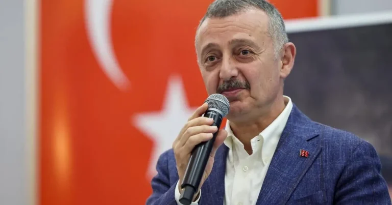 baskan-buyukakin-onlar-konusur-biz-eser-yapariz-iL5I3zE3.webp