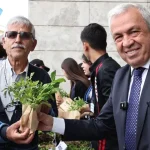 bursa-niluferde-310-bin-fide-vatandaslarla-bulusuyor-3ilJlDfI.webp
