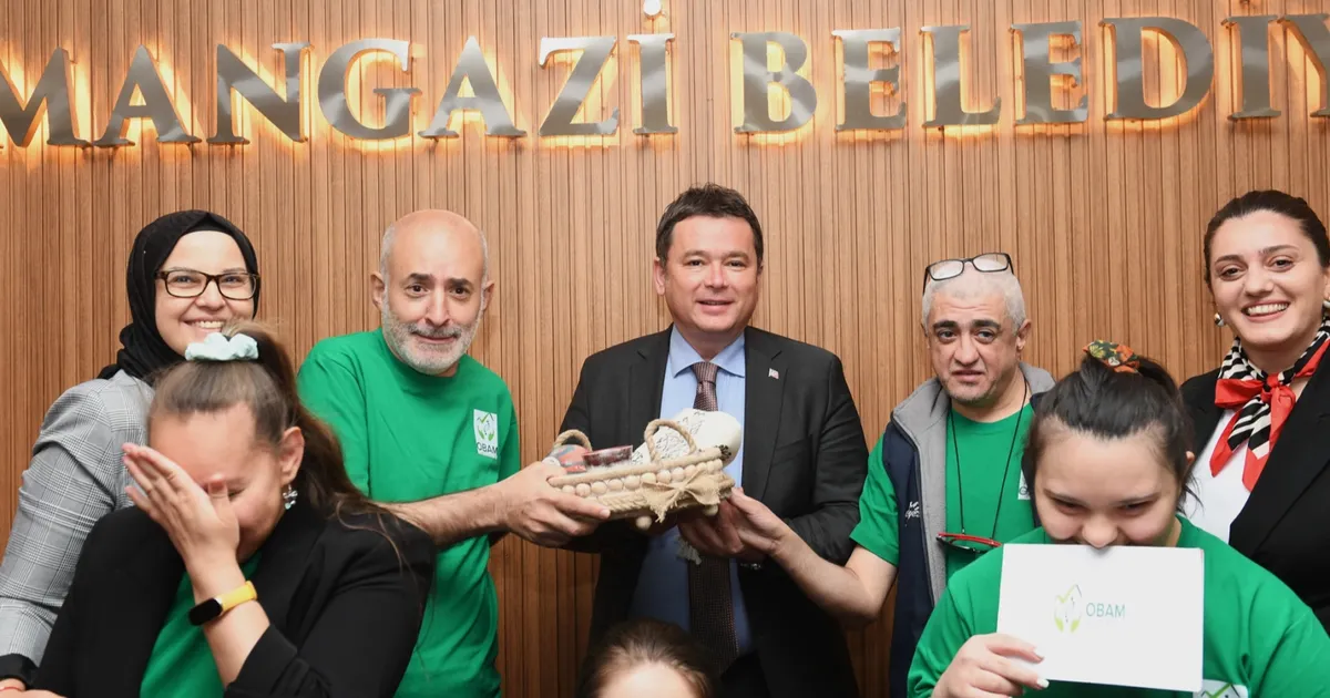 bursa-osmangazide-engelli-bireyler-sordu-baskan-aydin-cevapladi-4jHGsFvV.webp