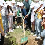 cayirovali-ogrenciler-birlikte-fidan-dikti-6iJdmBUa.webp