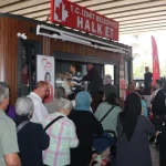 halk-et-mobil-aracina-korfezde-yogun-ilgi-1uwdHuWJ.webp