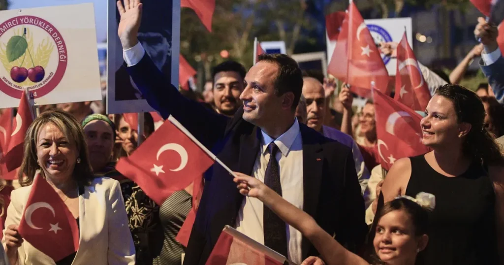 izmir-bornovada-19-mayis-coskusu-heyecani-IRfIjrUh.webp