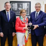 izmirde-anlamli-bir-bulusma-gerceklesti-XauI4EOL.webp