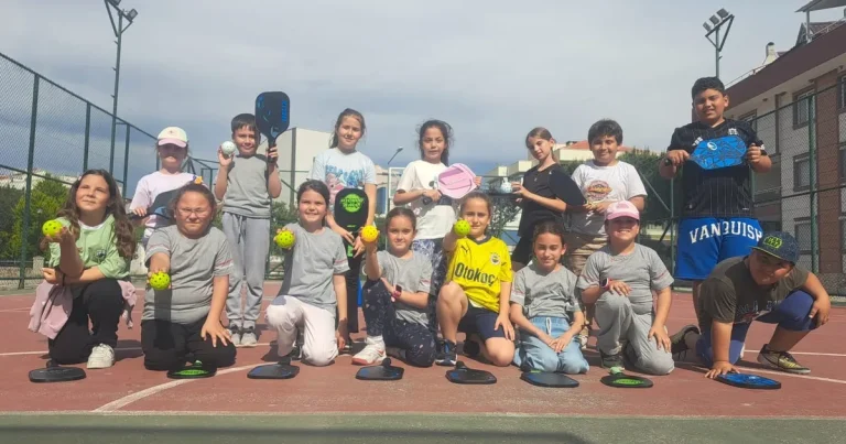 izmirde-pickleball-ligi-heyecani-sPRE5fk2.webp